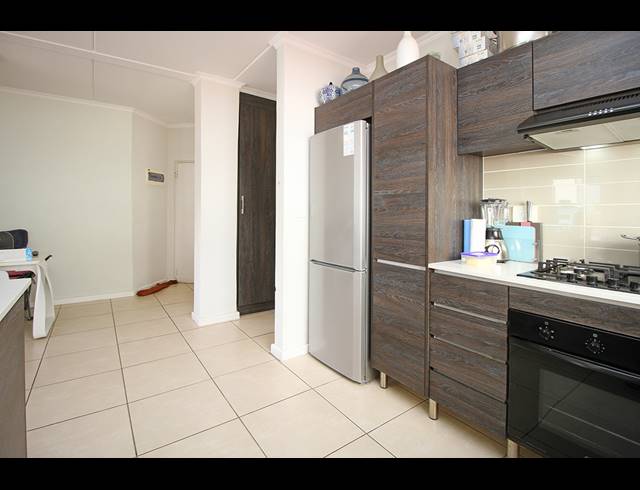 2 BEDROOM APARTMENT FOR SALE IN GREENSTONE HILL